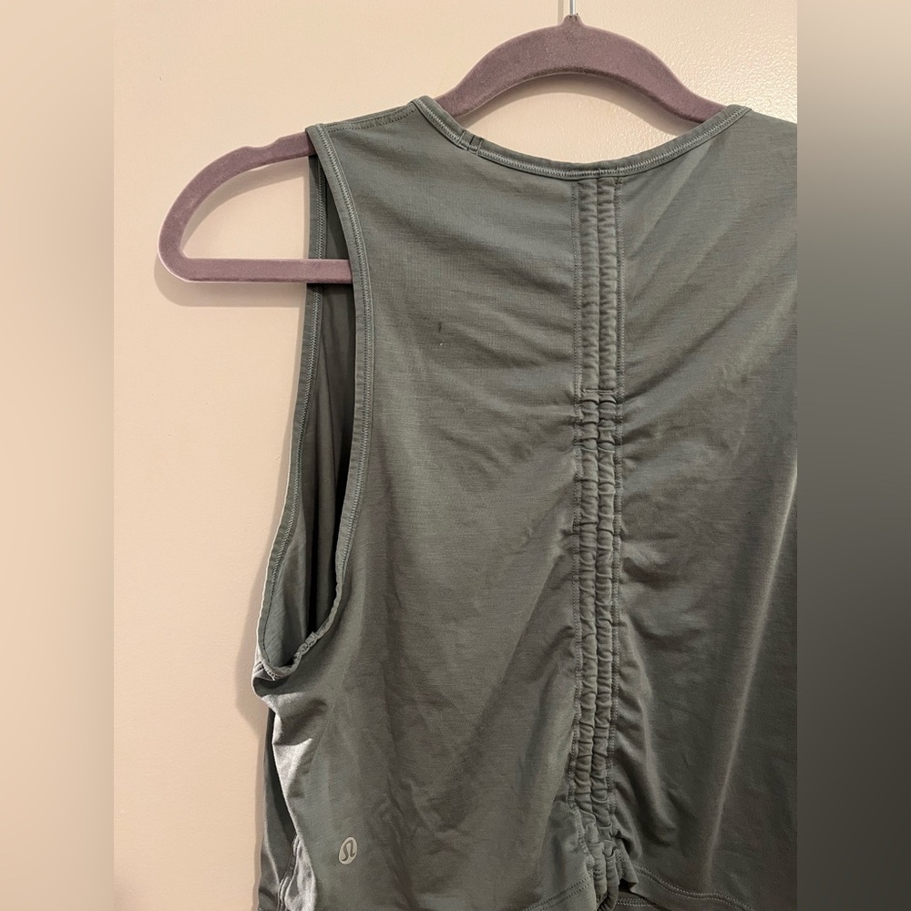 Lululemon Drawstring Back Cropped Tank - image 2